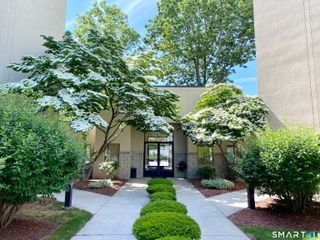 1204 Whitney Avenue 208, Hamden, CT 06517