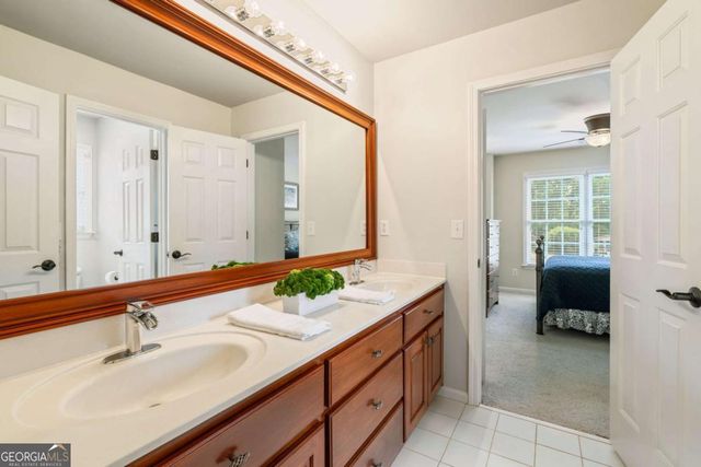 3890 Bridle Ridge Drive, Suwanee, GA 30024