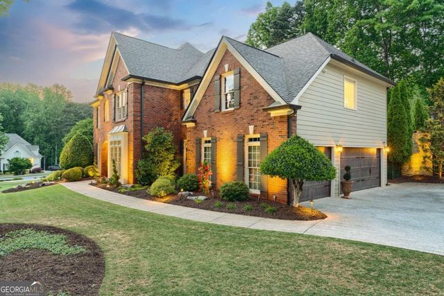 3890 Bridle Ridge Drive, Suwanee, GA 30024