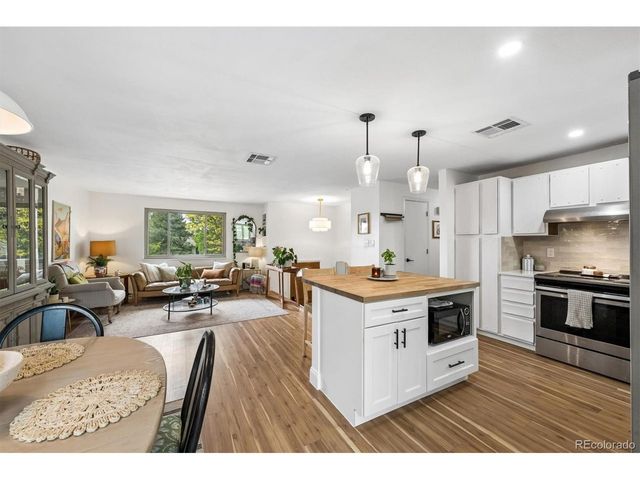 6825 Newland St, Arvada, CO 80003