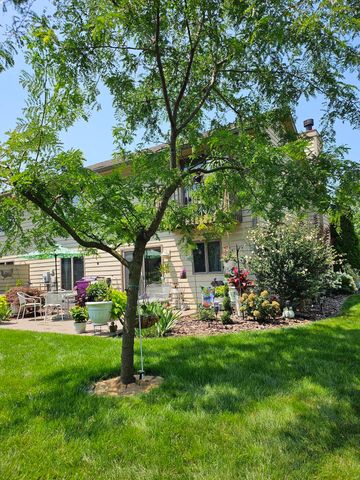 1489 Grand Isle Court, Hobart, IN 46342