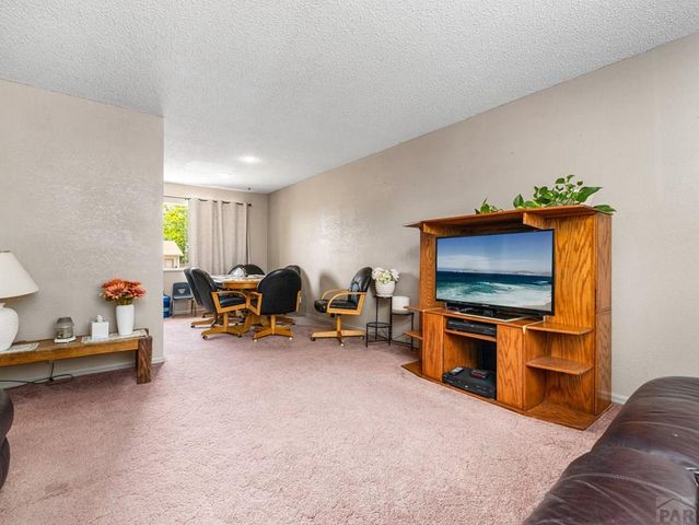 3708 Azalea St, Pueblo, CO 81005