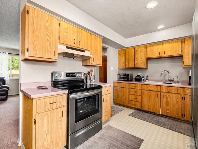 3708 Azalea St, Pueblo, CO 81005