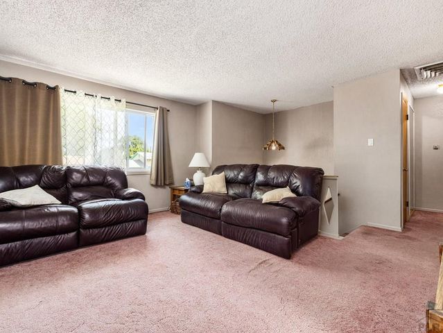 3708 Azalea St, Pueblo, CO 81005