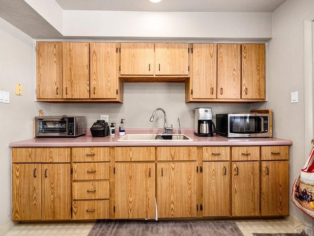 3708 Azalea St, Pueblo, CO 81005