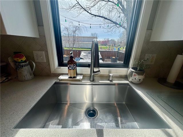 18383 W 155th Street, Olathe, KS 66062