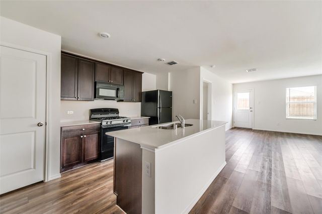 1801 Avery Pointe Drive, Anna, TX 75409