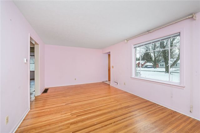 12 Charmaine Road, Chili, NY 14624