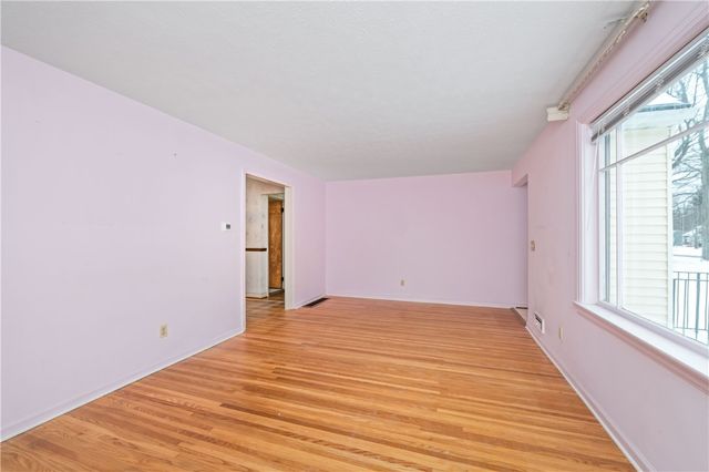 12 Charmaine Road, Chili, NY 14624