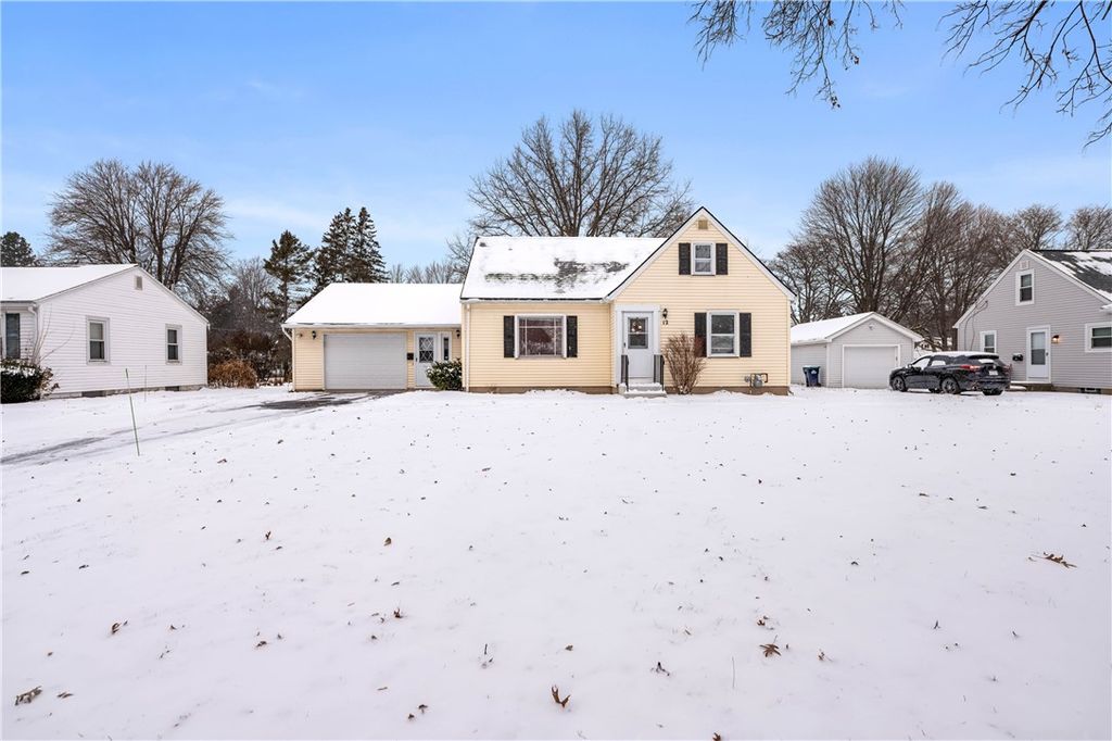 12 Charmaine Road, Chili, NY 14624