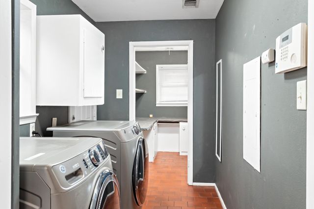 5195 Laurel Street, Beaumont, TX 77707