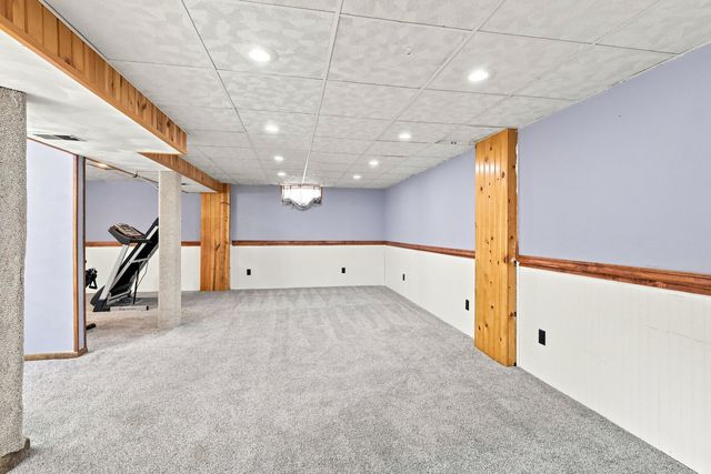 8021 8th Street W, Rock Island, IL 61201