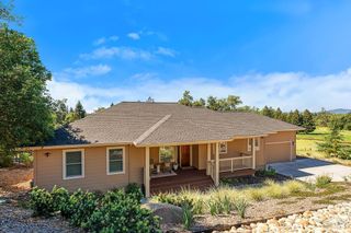 5055 Carriage Ln, Santa Rosa, CA 95403
