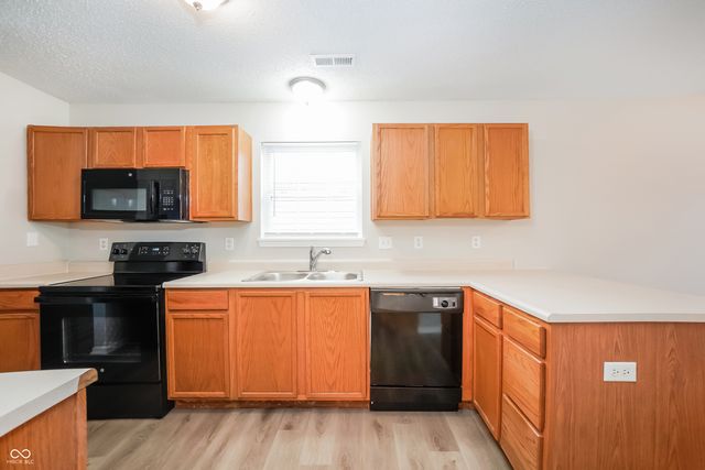 5605 Dollar Forge Drive, Indianapolis, IN 46221