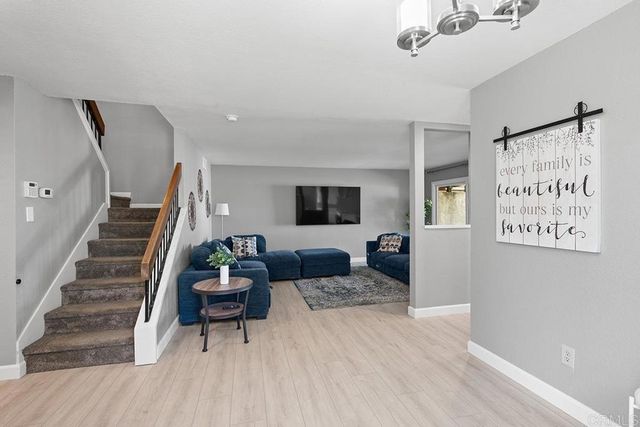 7290 Oakham Way, San Diego, CA 92139