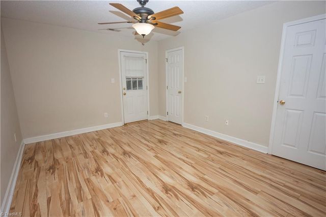 836 Donnell Street, Kernersville, NC 27284