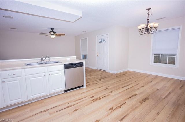 836 Donnell Street, Kernersville, NC 27284