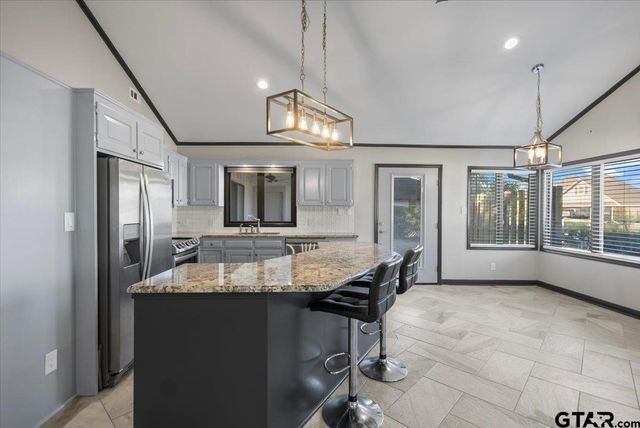289 N Bay Dr, Bullard, TX 75757