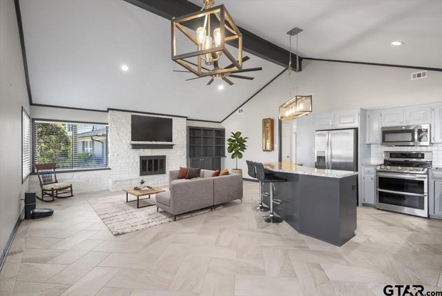 289 N Bay Dr, Bullard, TX 75757