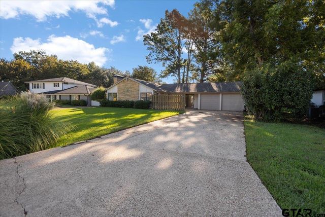 289 N Bay Dr, Bullard, TX 75757