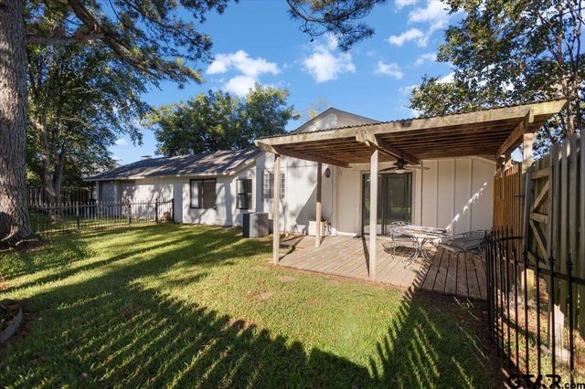 289 N Bay Dr, Bullard, TX 75757