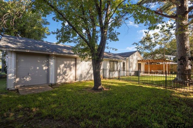 289 N Bay Dr, Bullard, TX 75757