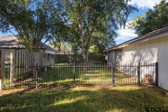 289 N Bay Dr, Bullard, TX 75757
