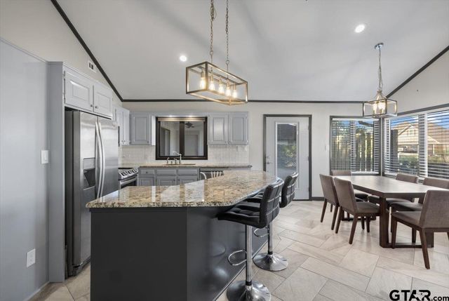 289 N Bay Dr, Bullard, TX 75757