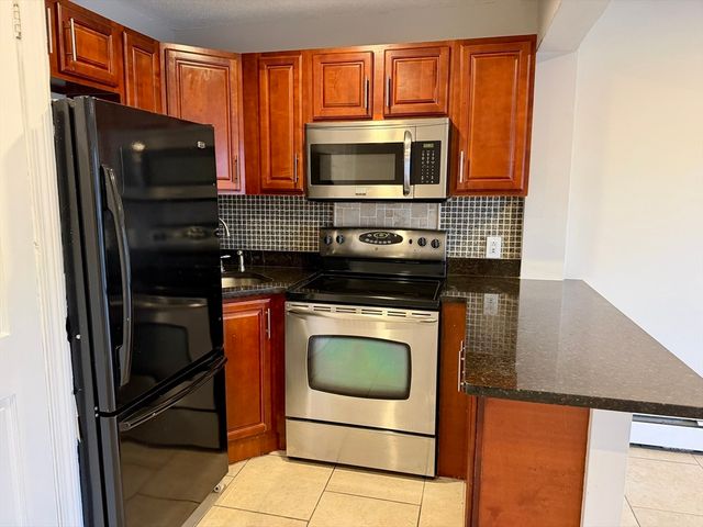 175 Ward St 12, Revere, MA 02151