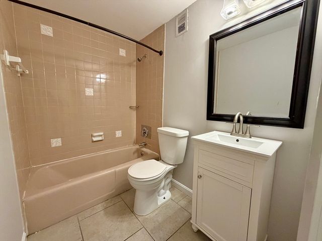 175 Ward St 12, Revere, MA 02151