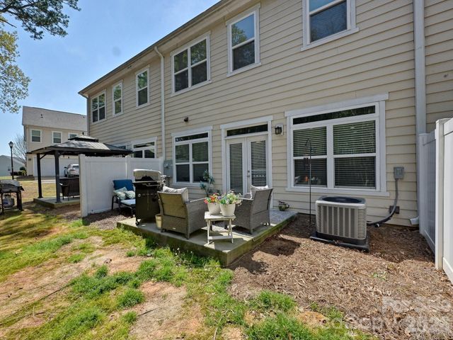 2704 Cregstone Way, Fort Mill, SC 29715