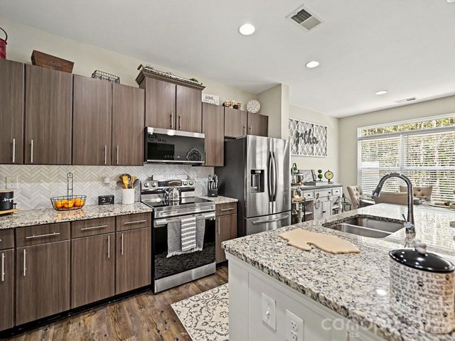 2704 Cregstone Way, Fort Mill, SC 29715