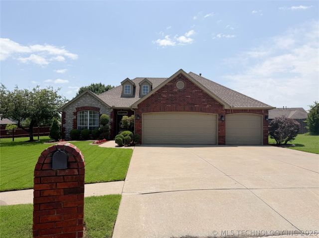 13002 E 114th Court North, Owasso, OK 74055