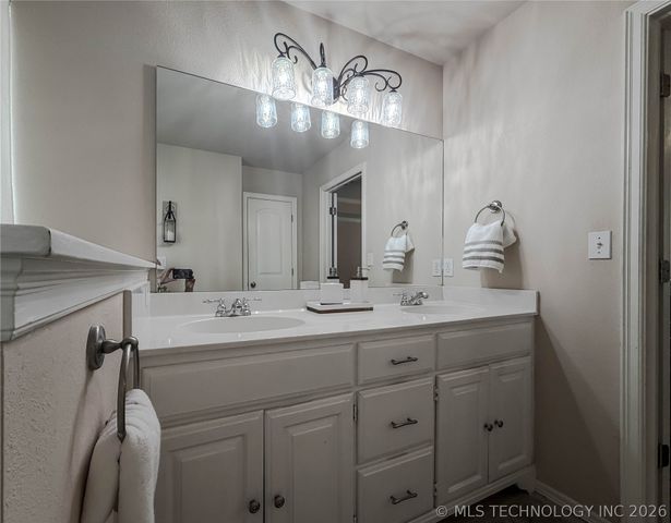 13002 E 114th Court North, Owasso, OK 74055