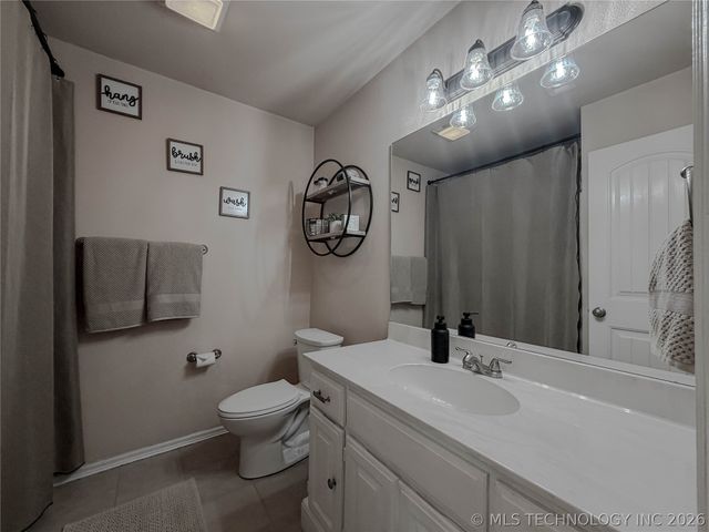 13002 E 114th Court North, Owasso, OK 74055