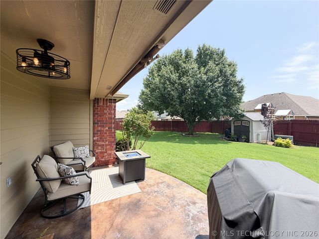 13002 E 114th Court North, Owasso, OK 74055