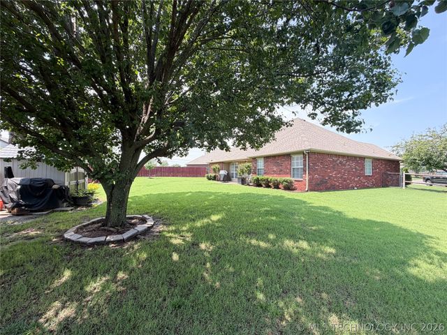 13002 E 114th Court North, Owasso, OK 74055