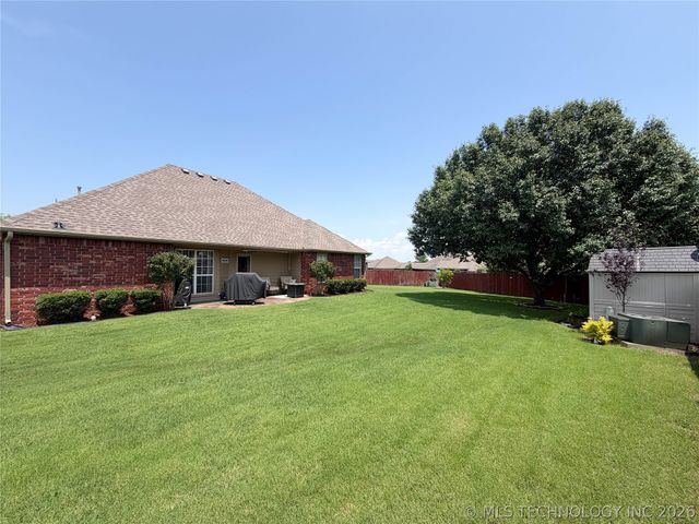 13002 E 114th Court North, Owasso, OK 74055