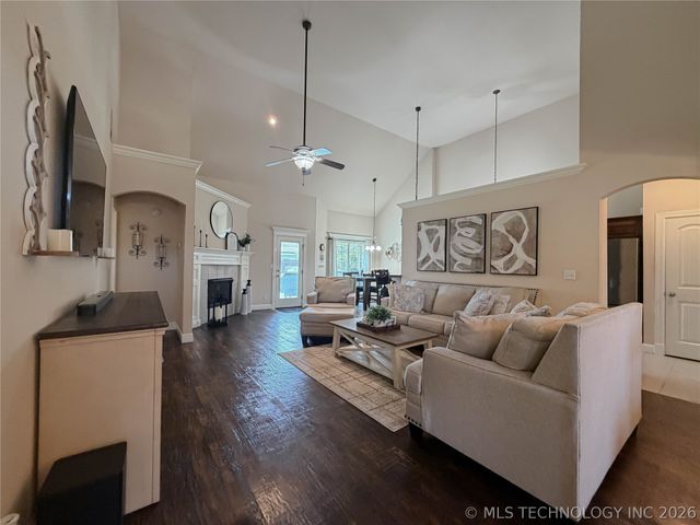 13002 E 114th Court North, Owasso, OK 74055