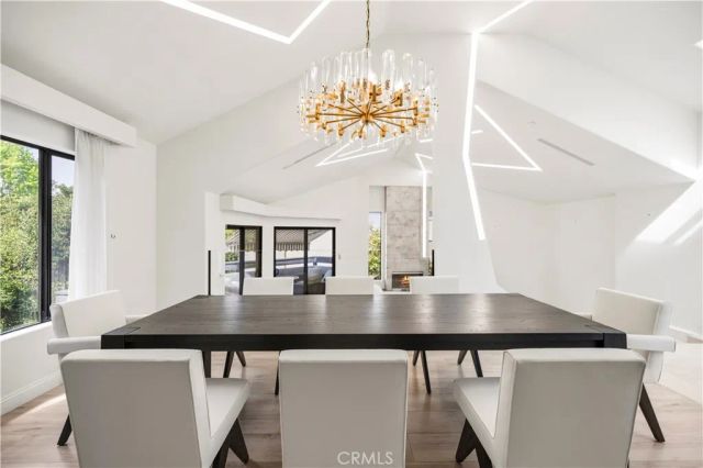 1864 Arvin Dr., Glendale, CA 91208