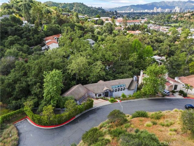 1864 Arvin Dr., Glendale, CA 91208