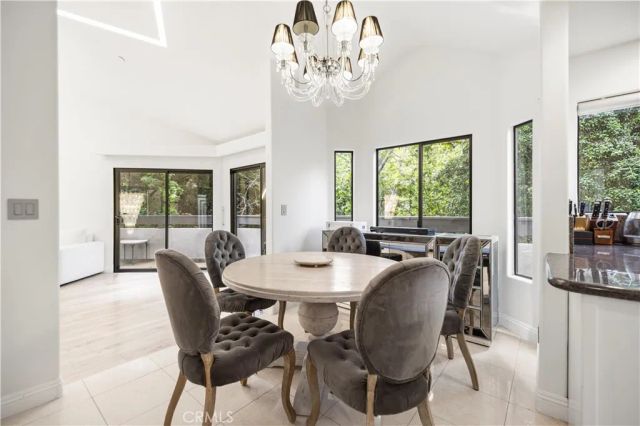 1864 Arvin Dr., Glendale, CA 91208