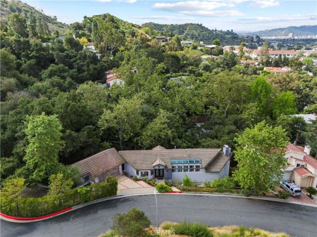 1864 Arvin Dr., Glendale, CA 91208