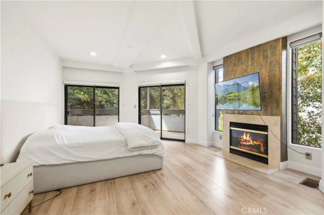 1864 Arvin Dr., Glendale, CA 91208