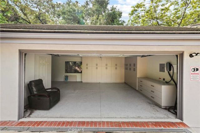 1864 Arvin Dr., Glendale, CA 91208