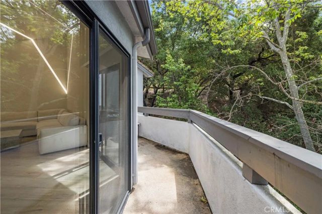 1864 Arvin Dr., Glendale, CA 91208