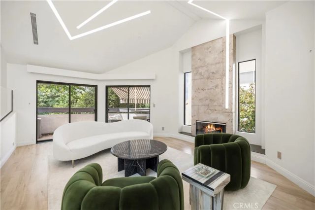 1864 Arvin Dr., Glendale, CA 91208