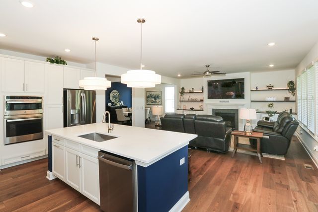10240 Amos Street, Huntley, IL 60142