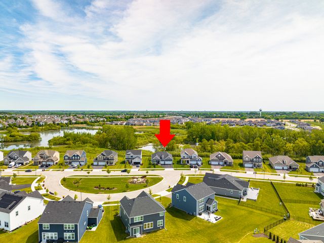 10240 Amos Street, Huntley, IL 60142