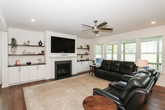 10240 Amos Street, Huntley, IL 60142